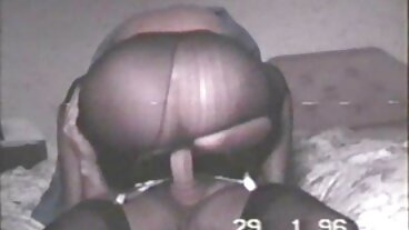 Busty MILF મેનમેટ હોમ ડિલિવરીનો ઓર્ડર આપે સેકસ વીડીયો બીપી છે